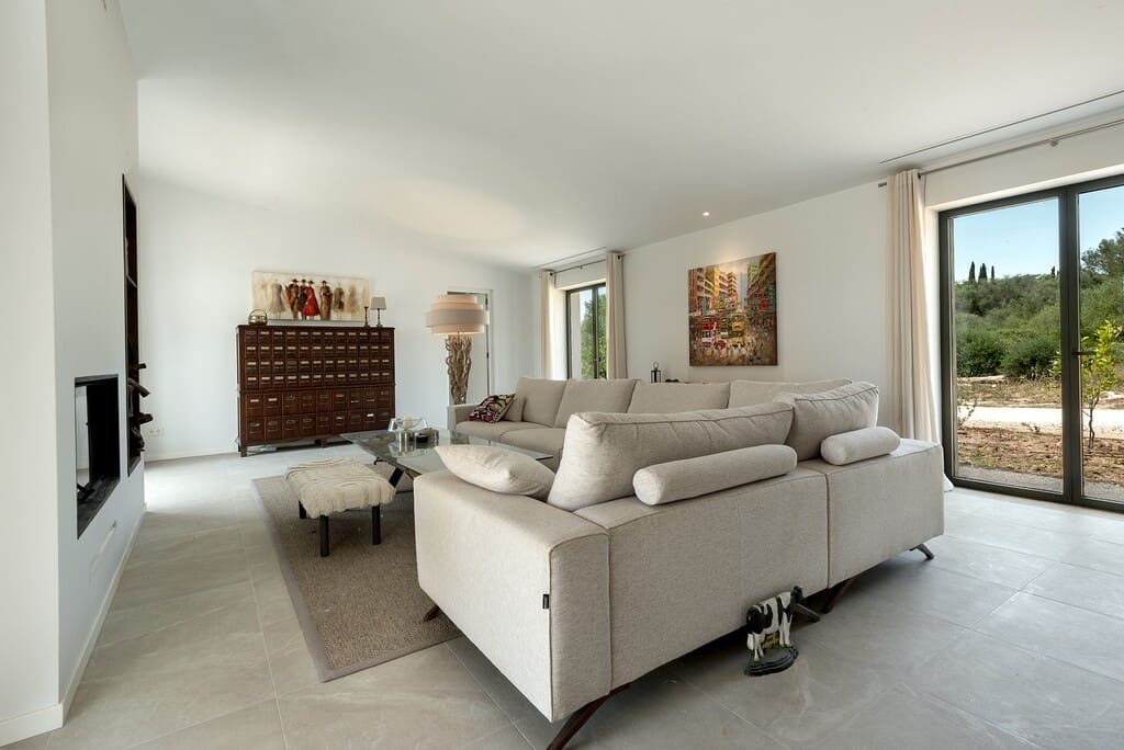4 soveværelse Finca/Landehus til salg i Ruberts med swimmingpool - € 2.950.000 (Ref: 9820024)