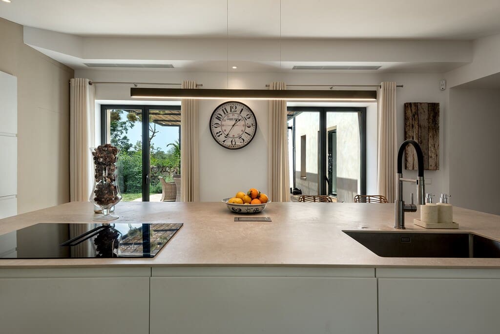 4 soveværelse Finca/Landehus til salg i Ruberts med swimmingpool - € 2.950.000 (Ref: 9820024)