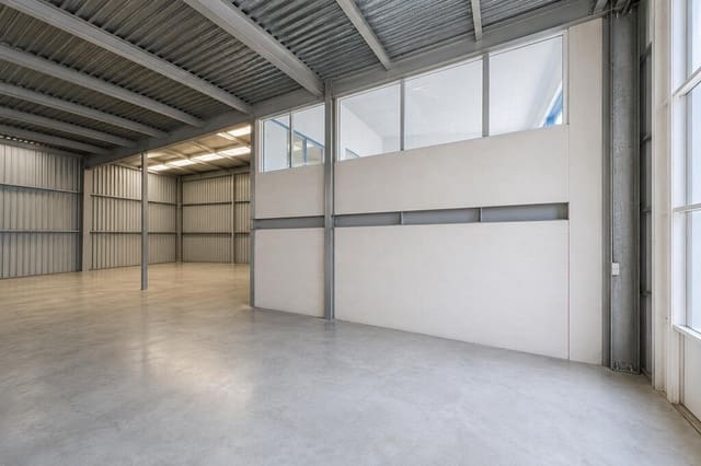 Bedrijf te koop in Ca'n Picafort, Santa Margalida - € 1.950.000 (Ref: 9836039)
