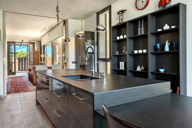 3 soveværelse Villa til salg i Campanet med swimmingpool - € 1.750.000 (Ref: 9845178)