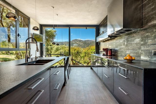 3 soveværelse Villa til salg i Campanet med swimmingpool - € 1.750.000 (Ref: 9845178)