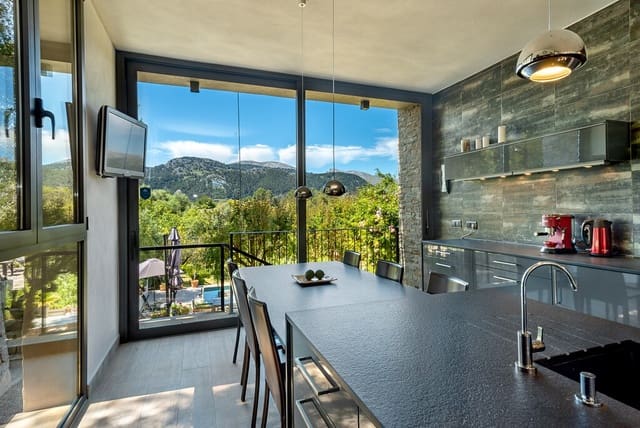 3 soveværelse Villa til salg i Campanet med swimmingpool - € 1.750.000 (Ref: 9845178)