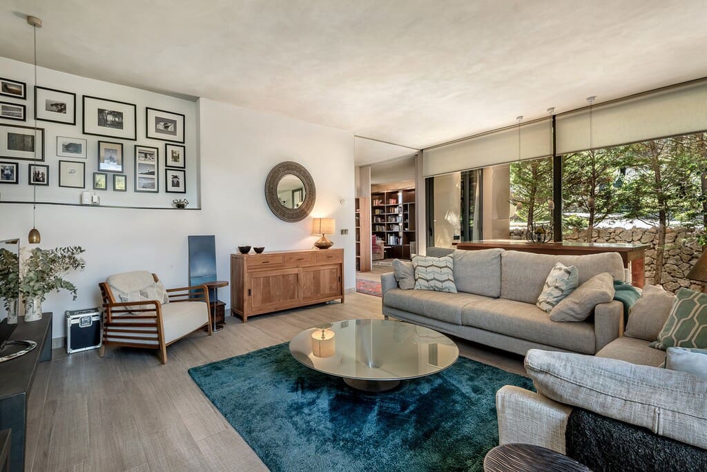 3 bedroom Villa for sale in Campanet with pool - € 1,750,000 (Ref: 9845178)
