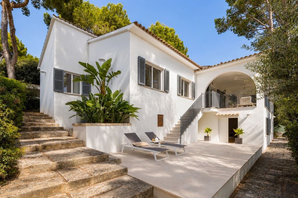 3 sypialnia Willa na sprzedaż w Alcudia z garażem - 1 950 000 € (Ref: 9966285)