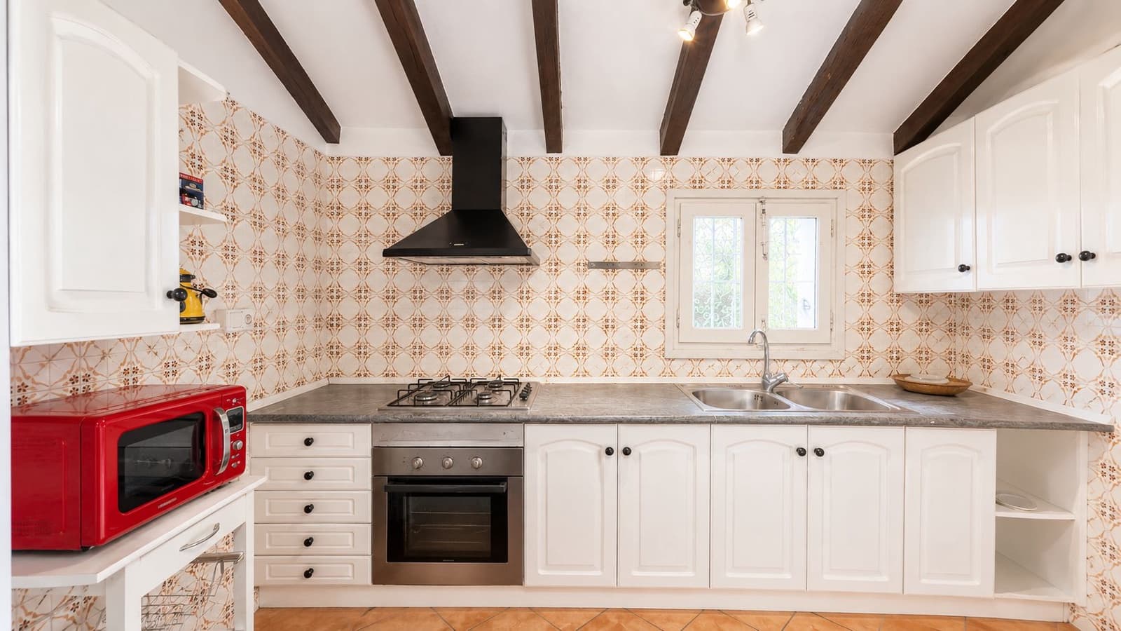7 makuuhuone Huvila myytävänä paikassa Benissa - 735 000 € (Ref: 10180985)