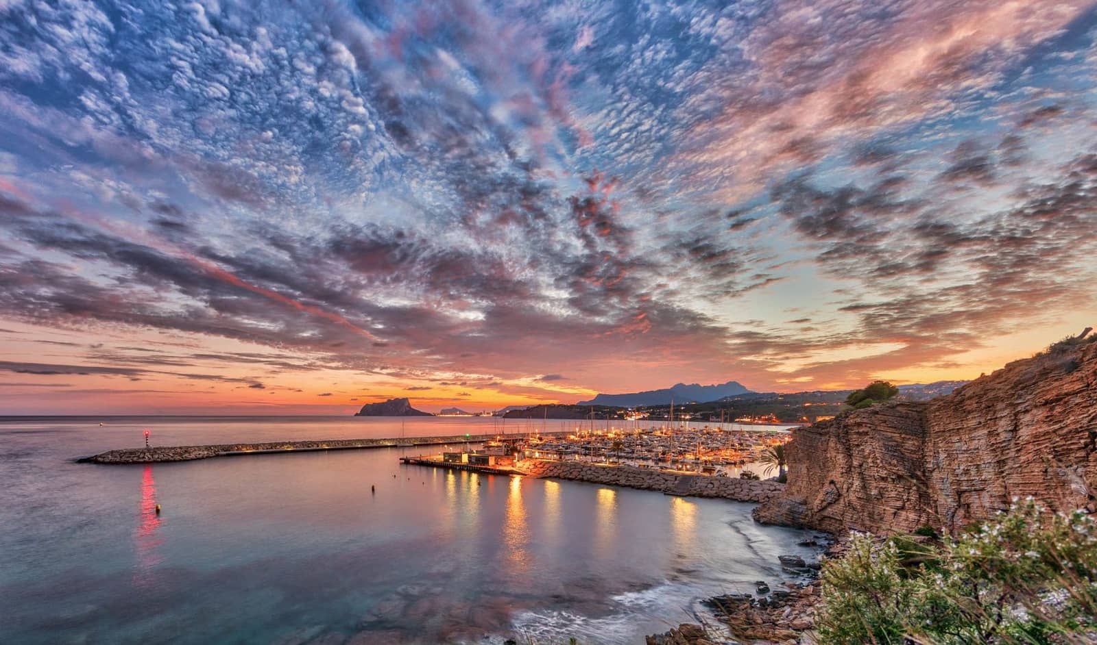 5 soveværelse Villa til salg i Oliva med swimmingpool garage - € 1.250.000 (Ref: 6606000)