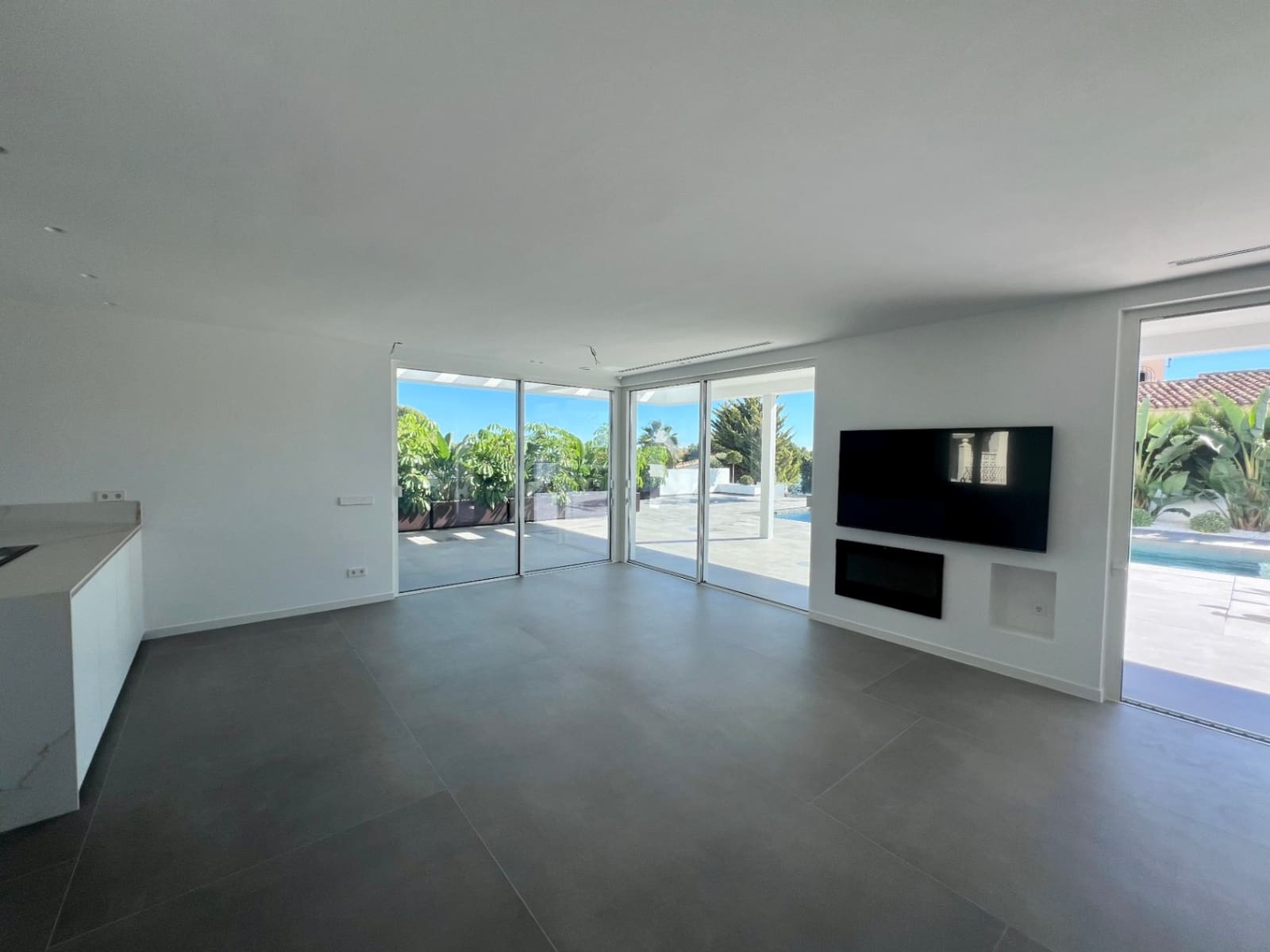 3 bedroom Villa for sale in Benissa with pool garage - € 2,400,000 (Ref: 8589961)