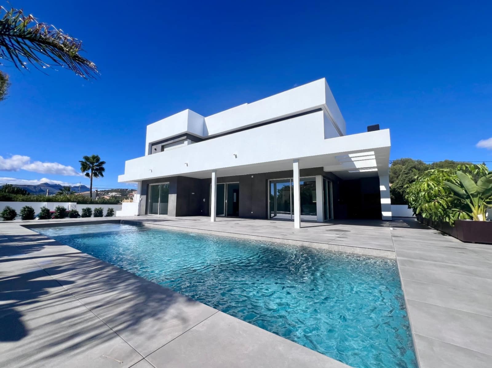 3 bedroom Villa for sale in Benissa with pool garage - € 2,400,000 (Ref: 8589961)