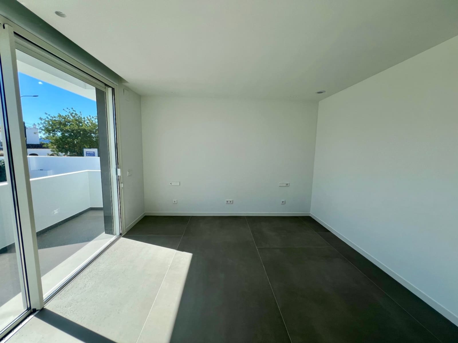 3 bedroom Villa for sale in Benissa with pool garage - € 2,400,000 (Ref: 8589961)