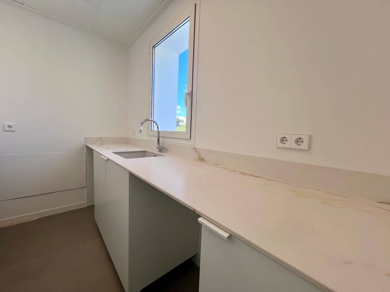 3 bedroom Villa for sale in Benissa with pool garage - € 2,400,000 (Ref: 8589961)