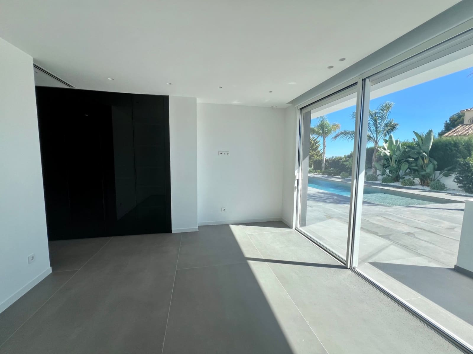 3 bedroom Villa for sale in Benissa with pool garage - € 2,400,000 (Ref: 8589961)