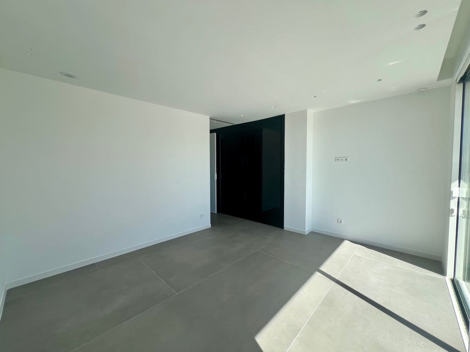 3 bedroom Villa for sale in Benissa with pool garage - € 2,400,000 (Ref: 8589961)