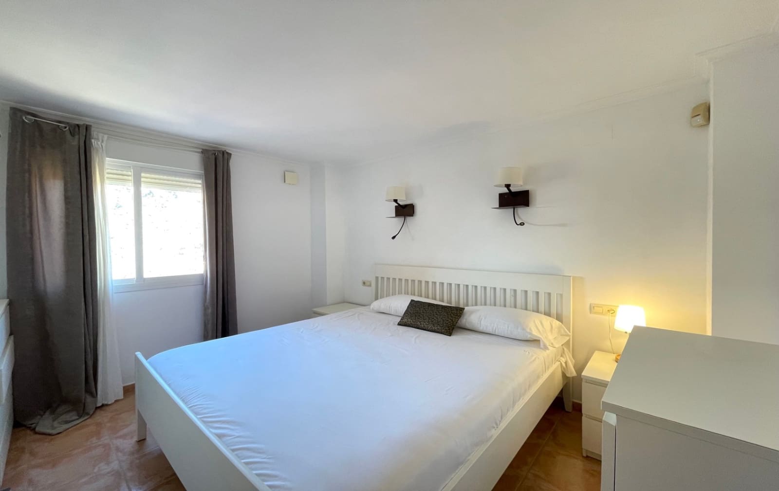 2 chambre Appartement à vendre à Cumbre del Sol avec piscine garage - 185 000 € (Ref: 8734577)