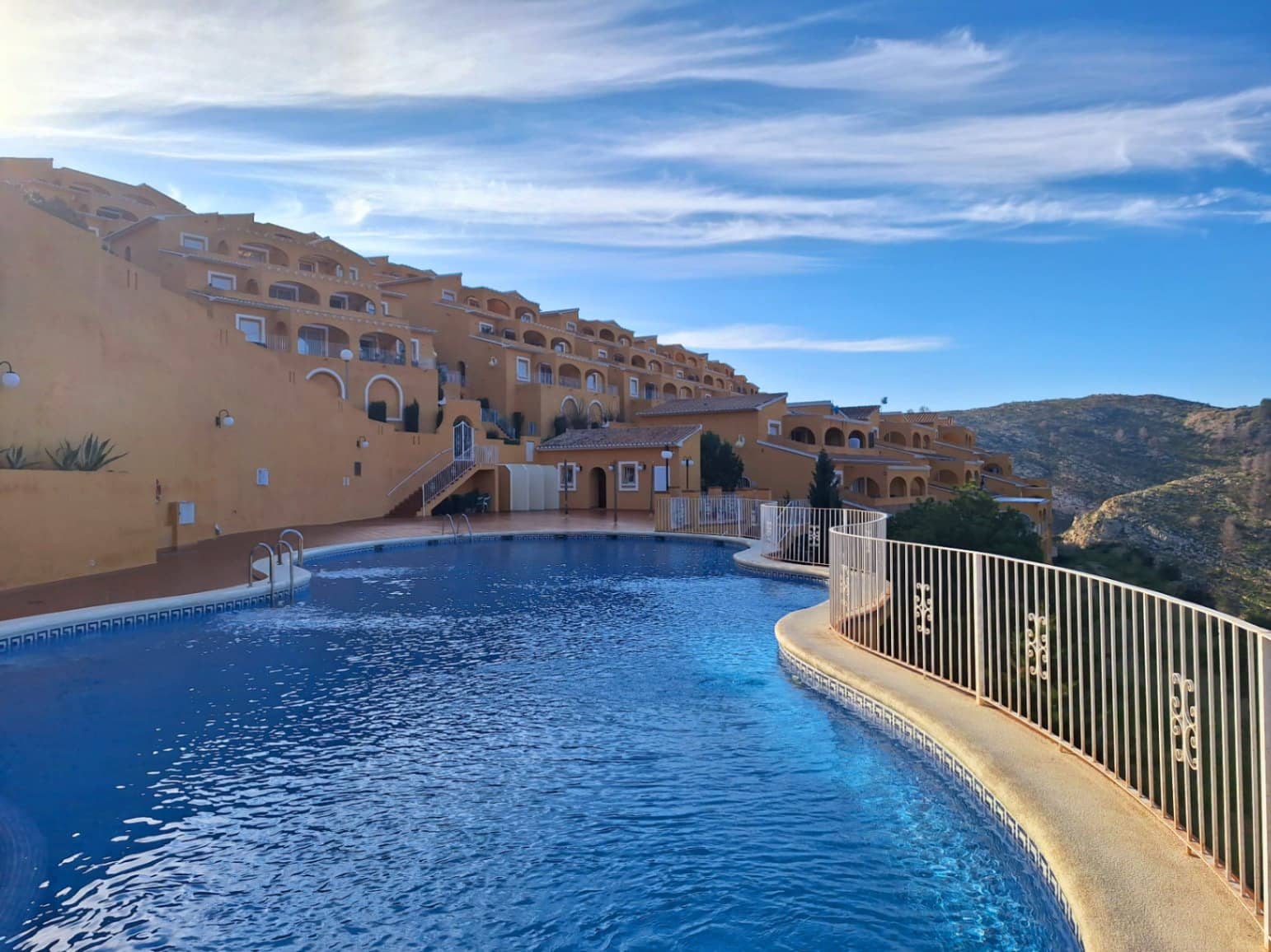 2 chambre Appartement à vendre à Cumbre del Sol avec piscine garage - 185 000 € (Ref: 8734577)