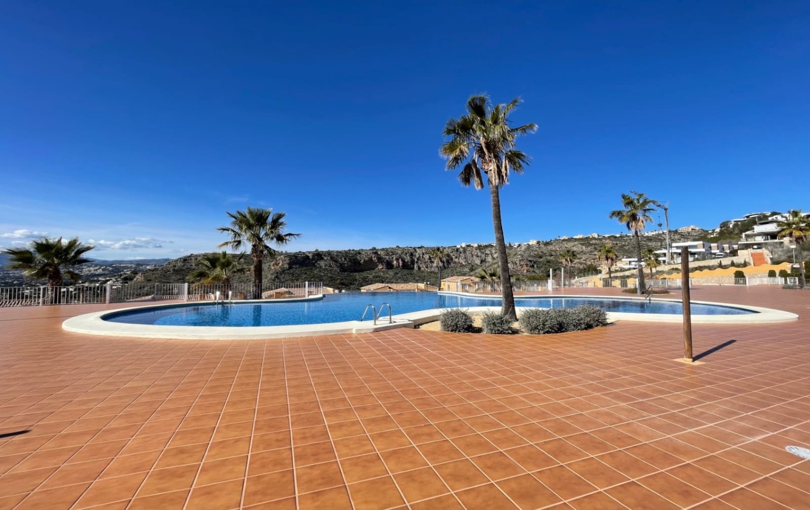 2 chambre Appartement à vendre à Cumbre del Sol avec piscine garage - 185 000 € (Ref: 8734577)