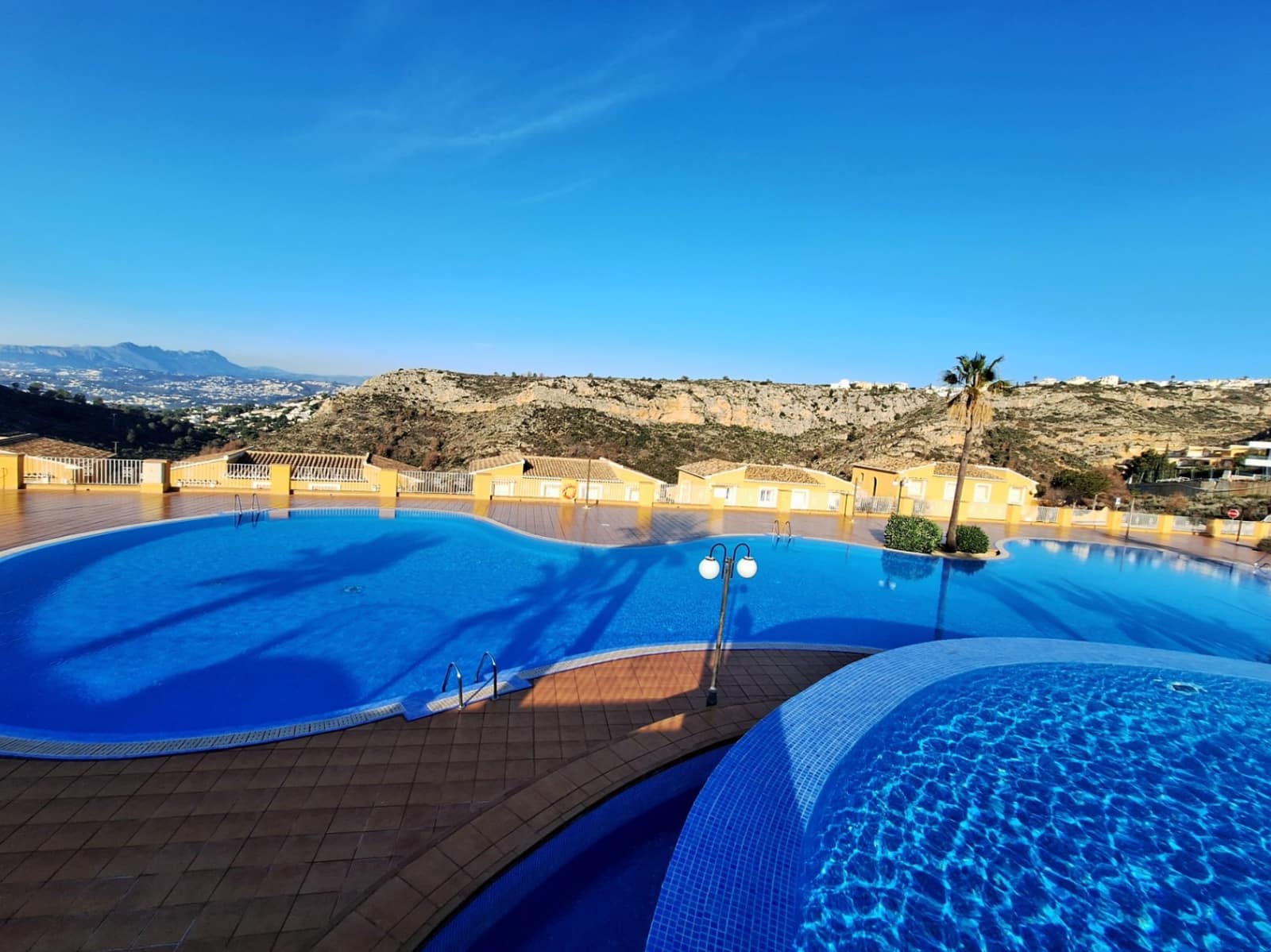 2 chambre Appartement à vendre à Cumbre del Sol avec piscine garage - 185 000 € (Ref: 8734577)