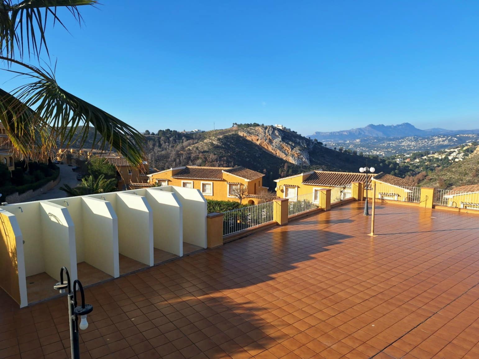 2 chambre Appartement à vendre à Cumbre del Sol avec piscine garage - 185 000 € (Ref: 8734577)