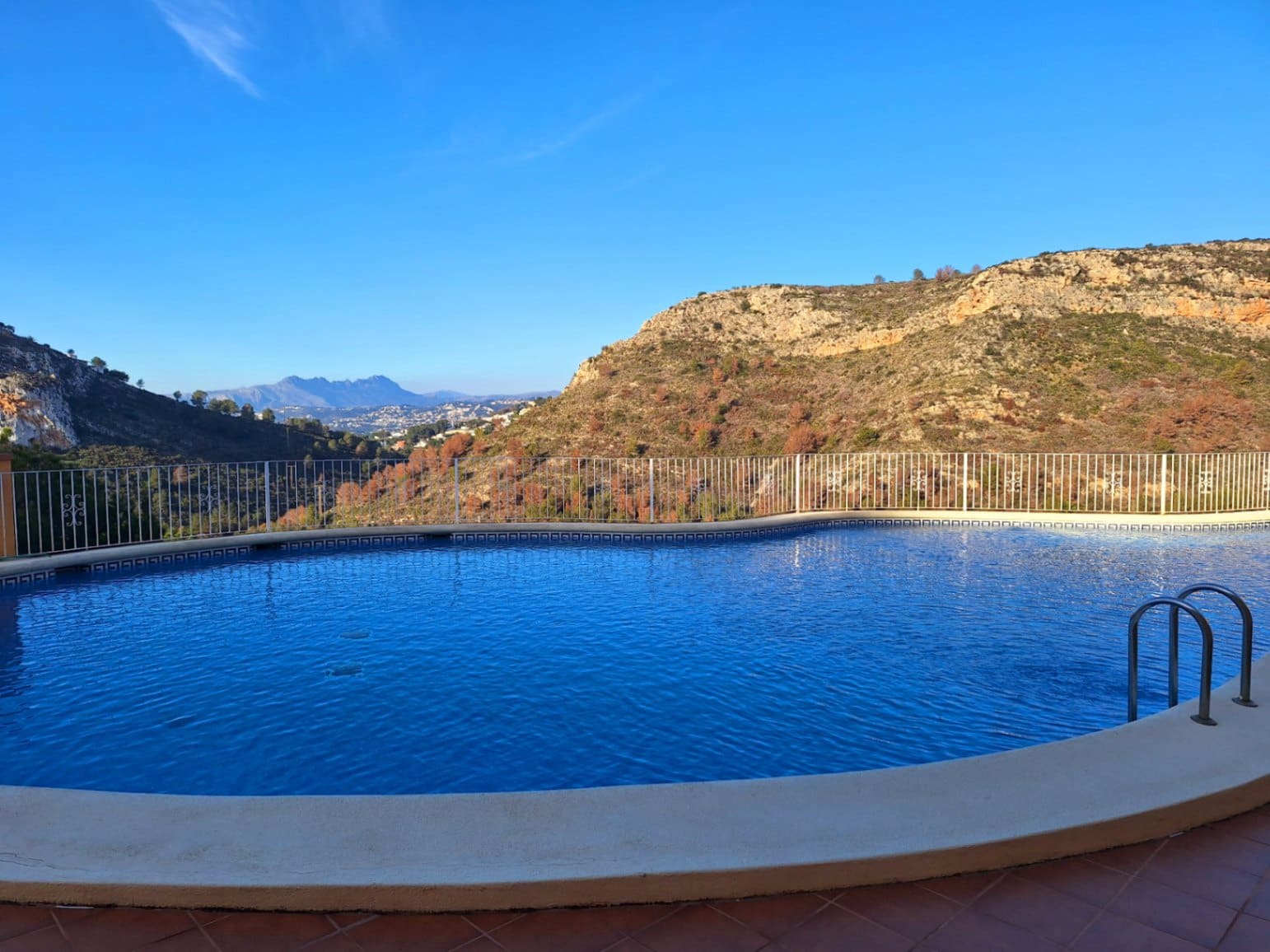 2 chambre Appartement à vendre à Cumbre del Sol avec piscine garage - 185 000 € (Ref: 8734577)