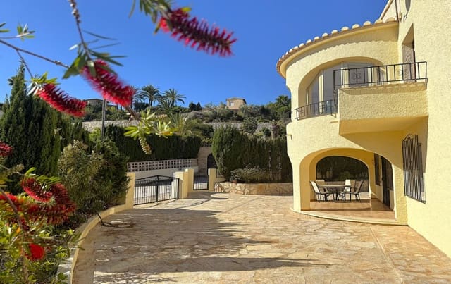 4 slaapkamer Villa te koop in Calpe / Calp - € 900.000 (Ref: 8986257)