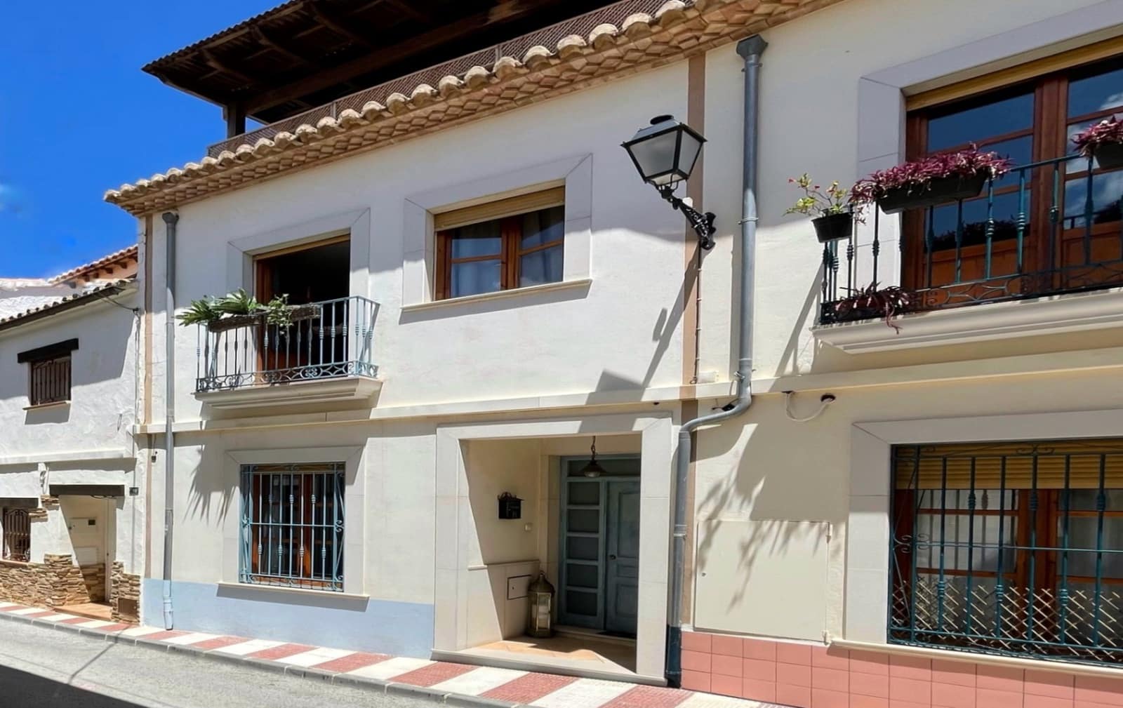 4 soveværelse Villa til salg i Senija - € 320.000 (Ref: 9009839)