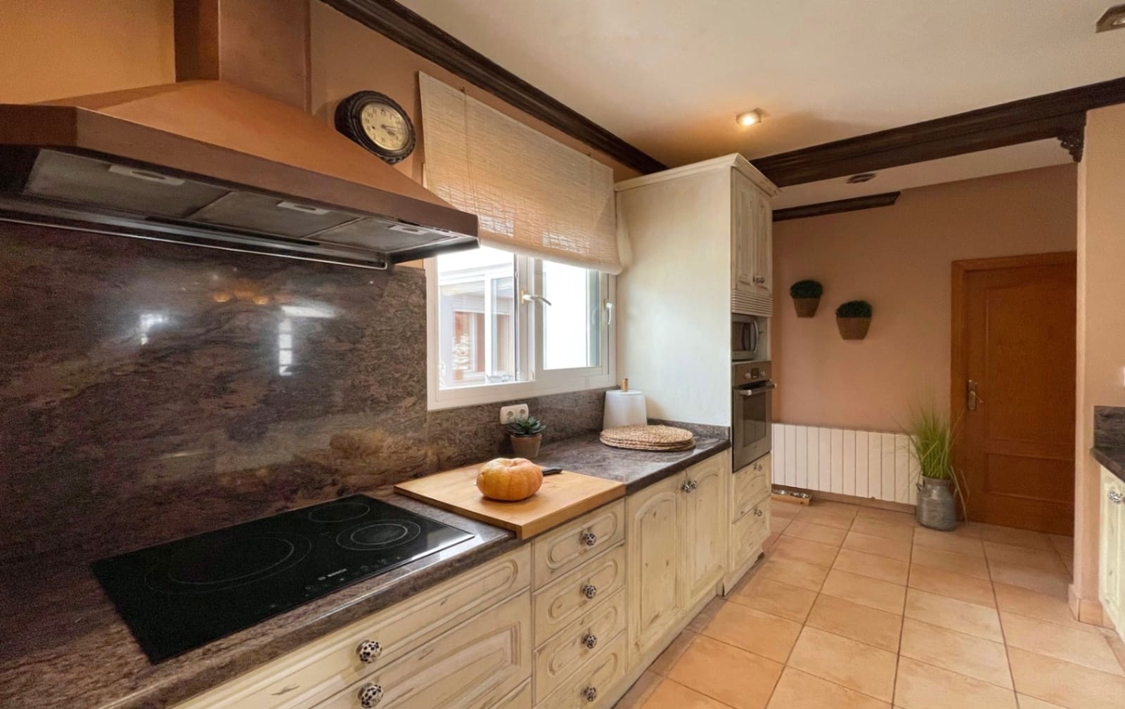 4 soveværelse Villa til salg i Senija - € 320.000 (Ref: 9009839)