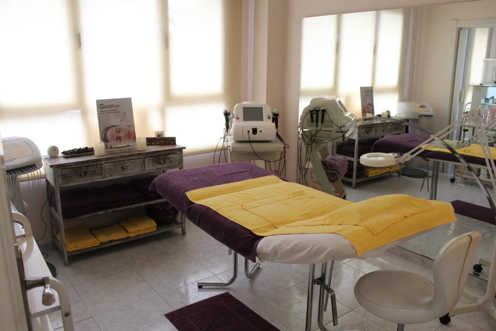 7 bedroom Commercial for sale in Calpe / Calp - € 385,000 (Ref: 9296279)