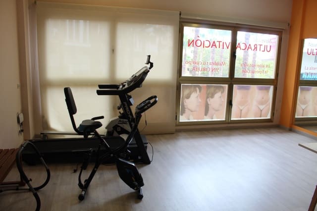 3 bedroom Commercial for sale in Calpe / Calp - € 255,000 (Ref: 9369182)