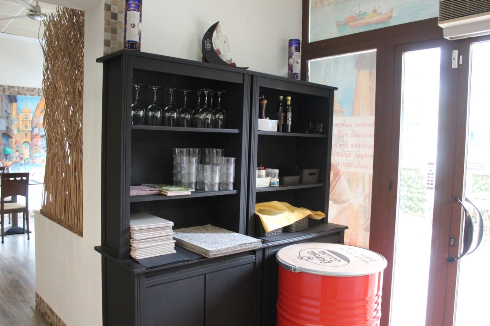 Commercial for sale in Moraira - € 150,000 (Ref: 9405773)