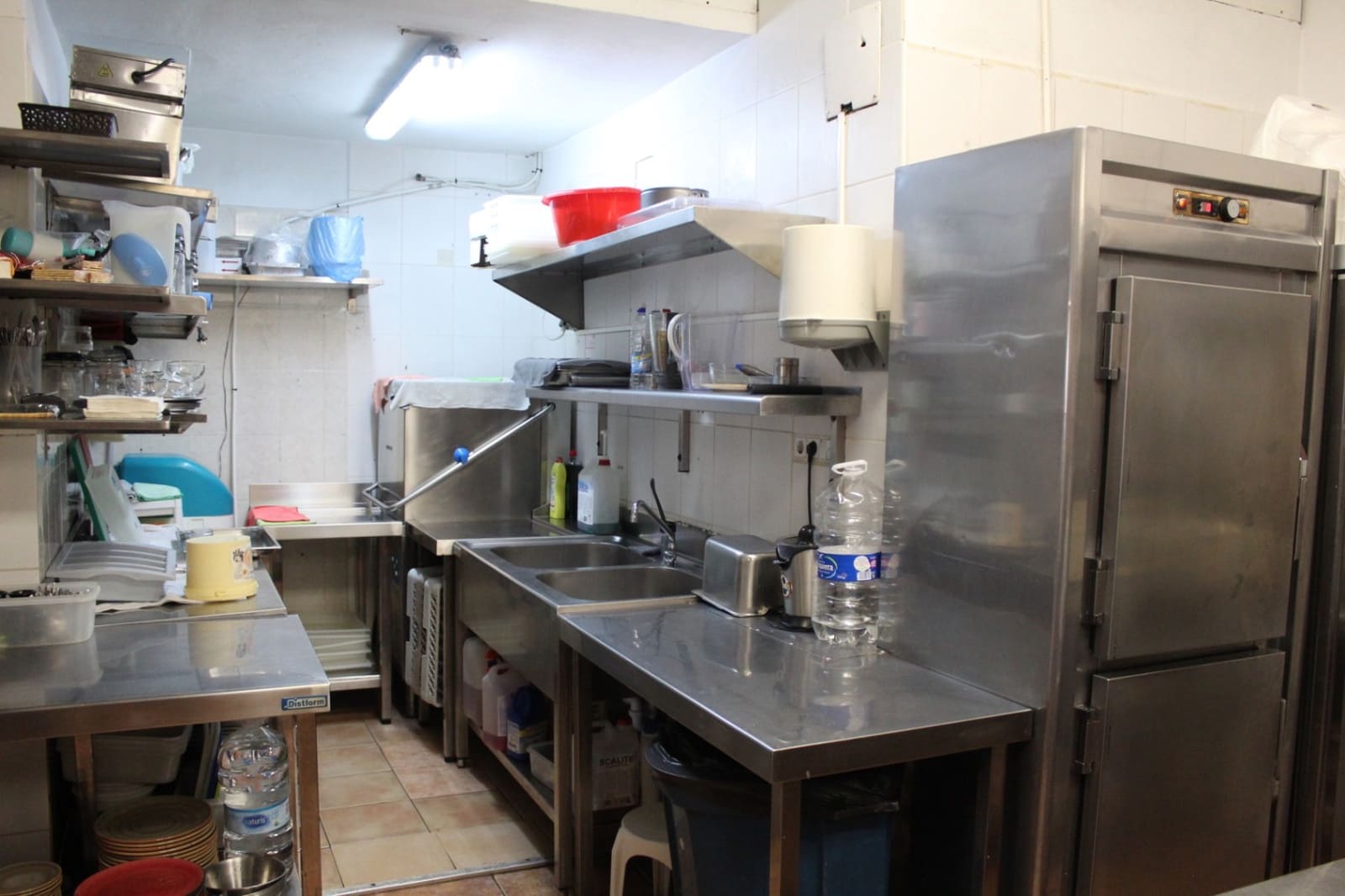 Commercial for sale in Moraira - € 150,000 (Ref: 9405773)