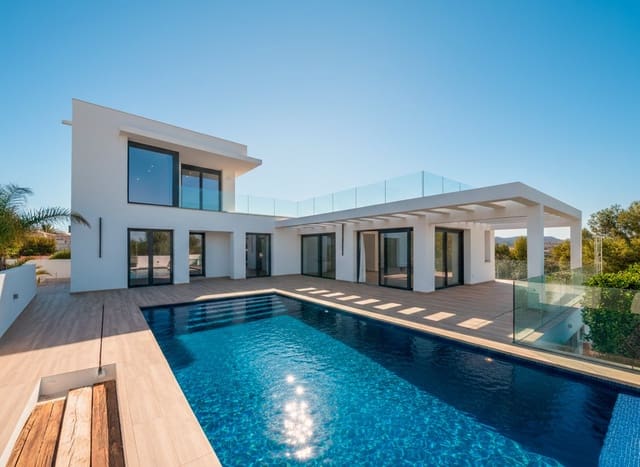 3 makuuhuone Huvila myytävänä paikassa Moraira, Teulada-Moraira mukana uima-altaan 
autotalli - 2 250 000 € (Ref: 9597165)