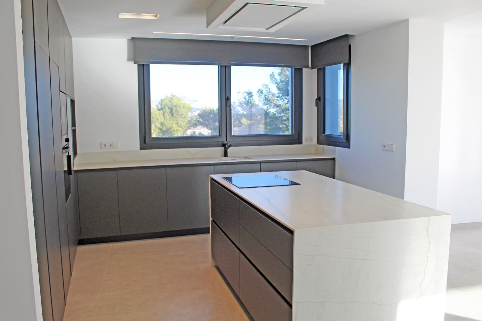 3 makuuhuone Huvila myytävänä paikassa Moraira mukana uima-altaan 
autotalli - 2 250 000 € (Ref: 9597165)