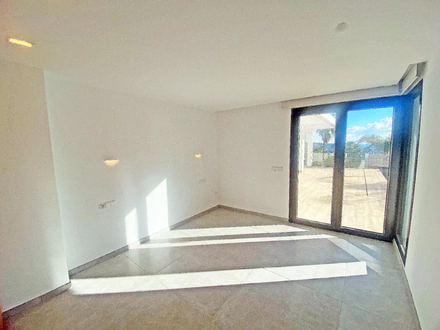 3 makuuhuone Huvila myytävänä paikassa Moraira mukana uima-altaan 
autotalli - 2 250 000 € (Ref: 9597165)