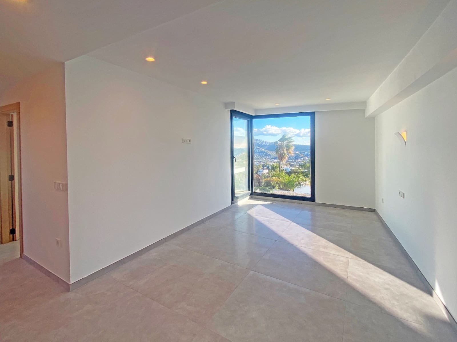 3 makuuhuone Huvila myytävänä paikassa Moraira mukana uima-altaan 
autotalli - 2 250 000 € (Ref: 9597165)