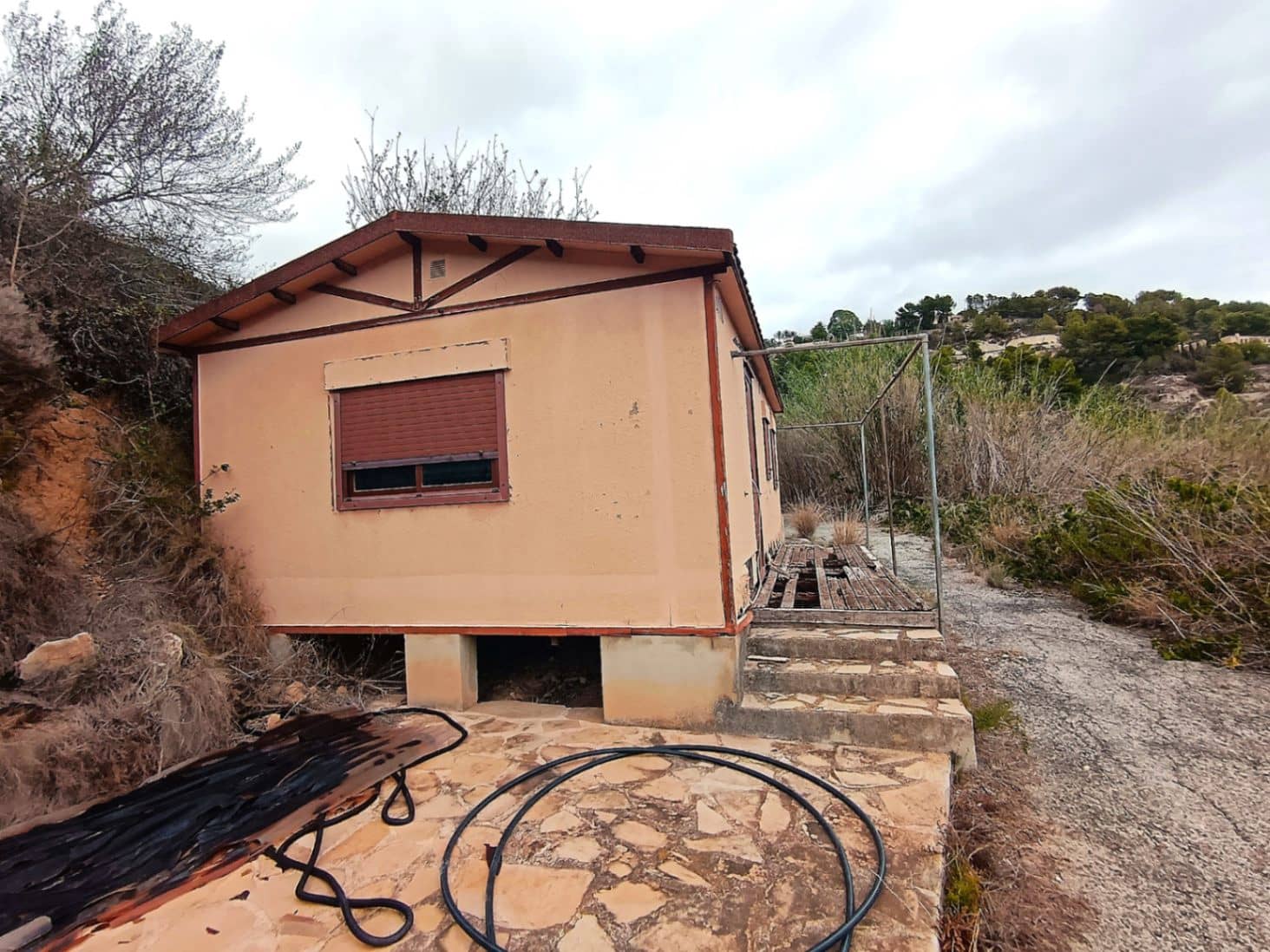 Finca/Country House for sale in Benissa - € 135,000 (Ref: 9614098)