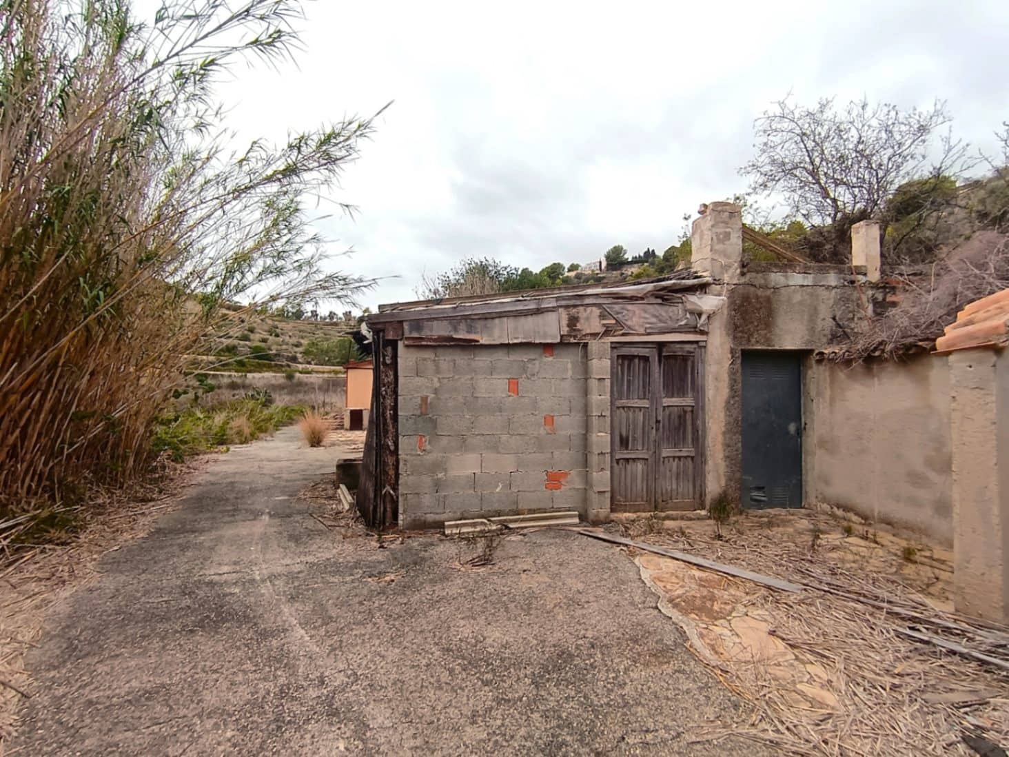 Finca/Country House for sale in Benissa - € 135,000 (Ref: 9614098)