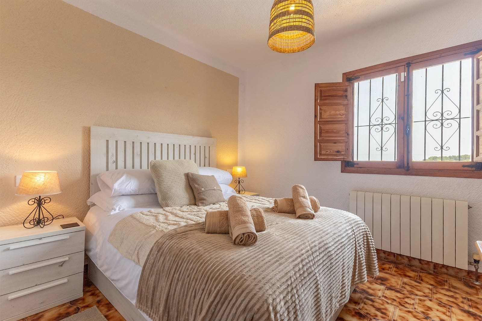 4 bedroom Villa for sale in Javea / Xabia with pool - € 650,000 (Ref: 9723880)