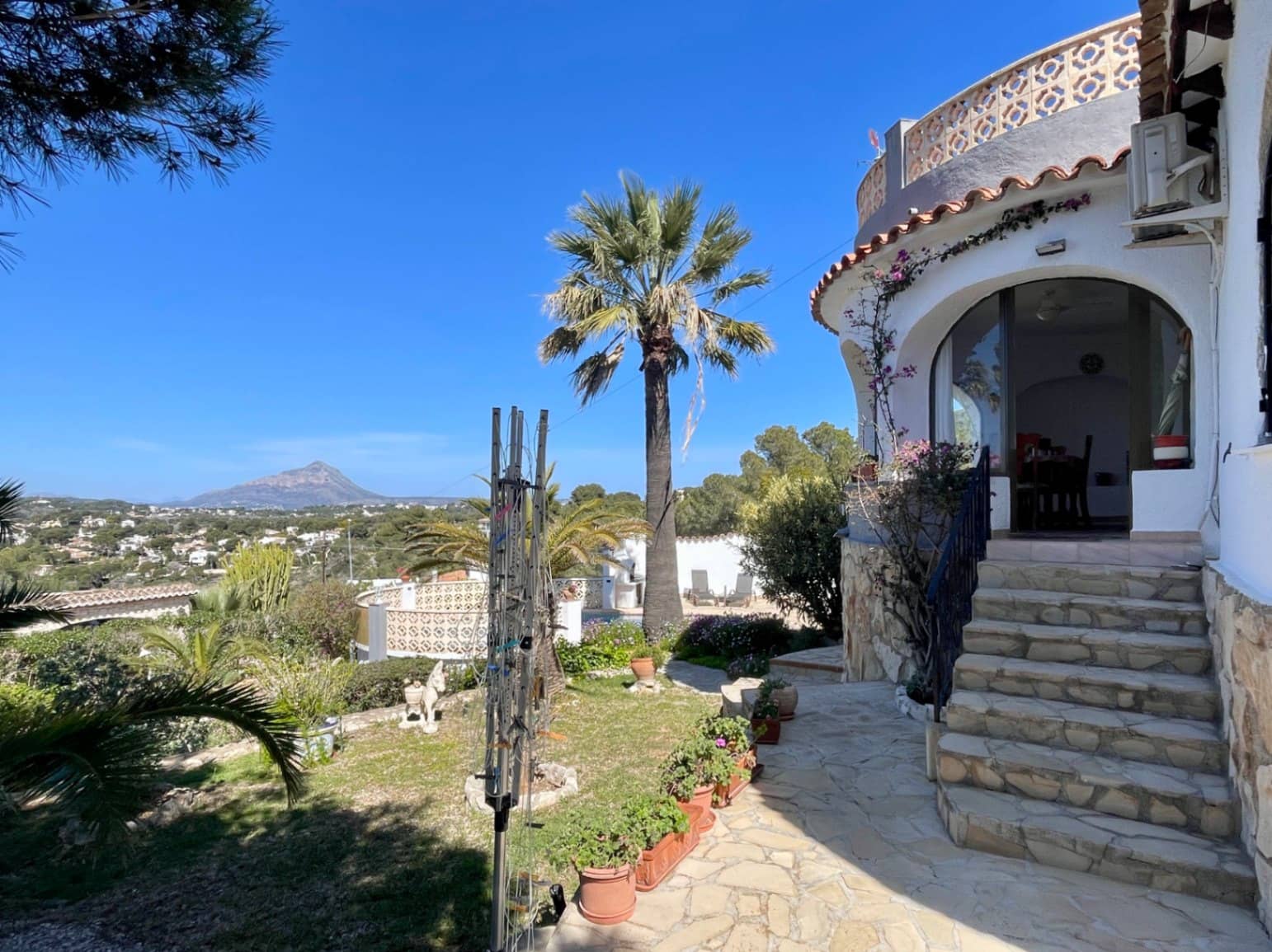 2 sovrum Villa till salu i Javea / Xabia med pool garage - 995 000 € (Ref: 9776947)