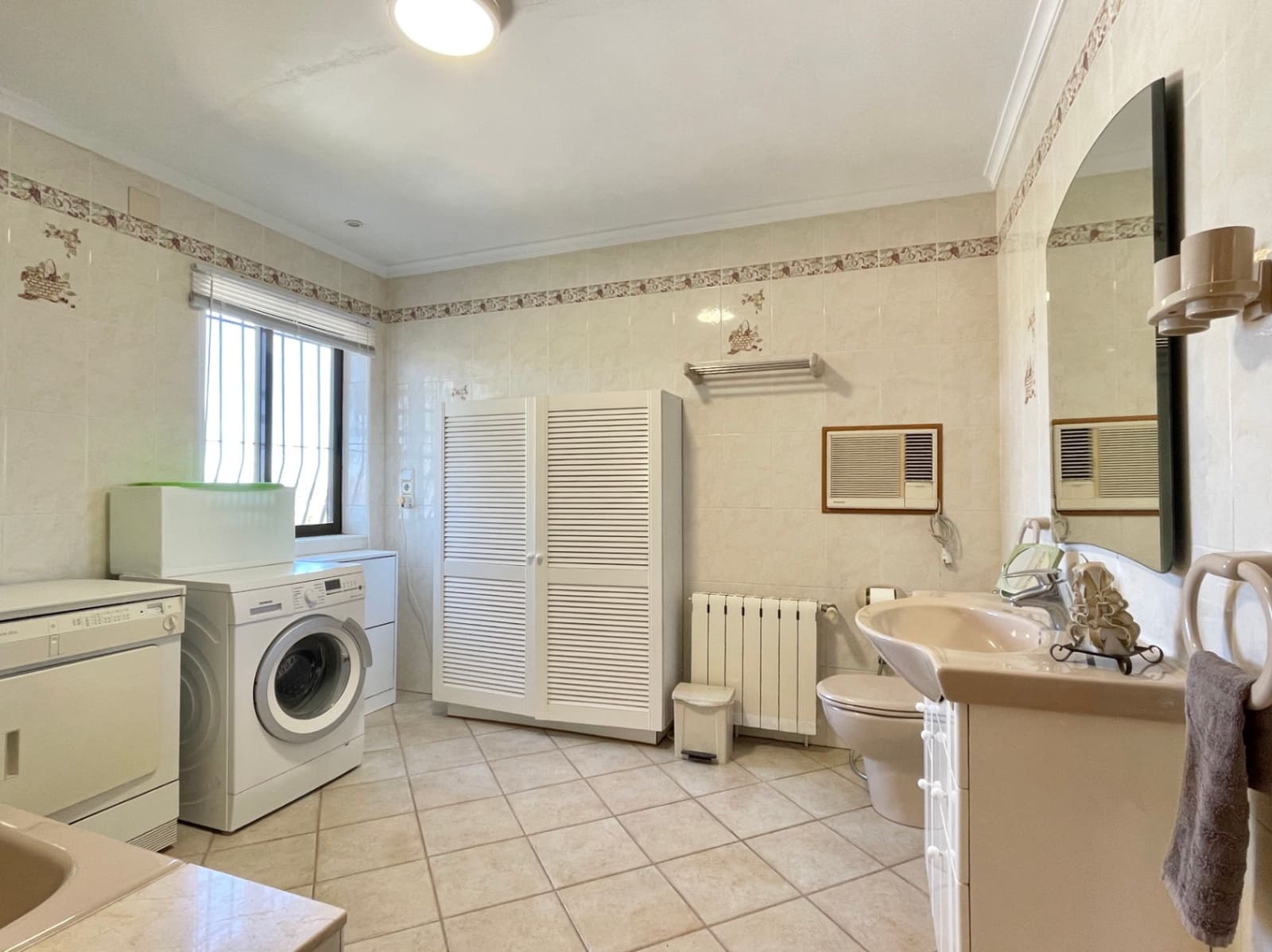 2 sovrum Villa till salu i Javea / Xabia med pool garage - 995 000 € (Ref: 9776947)