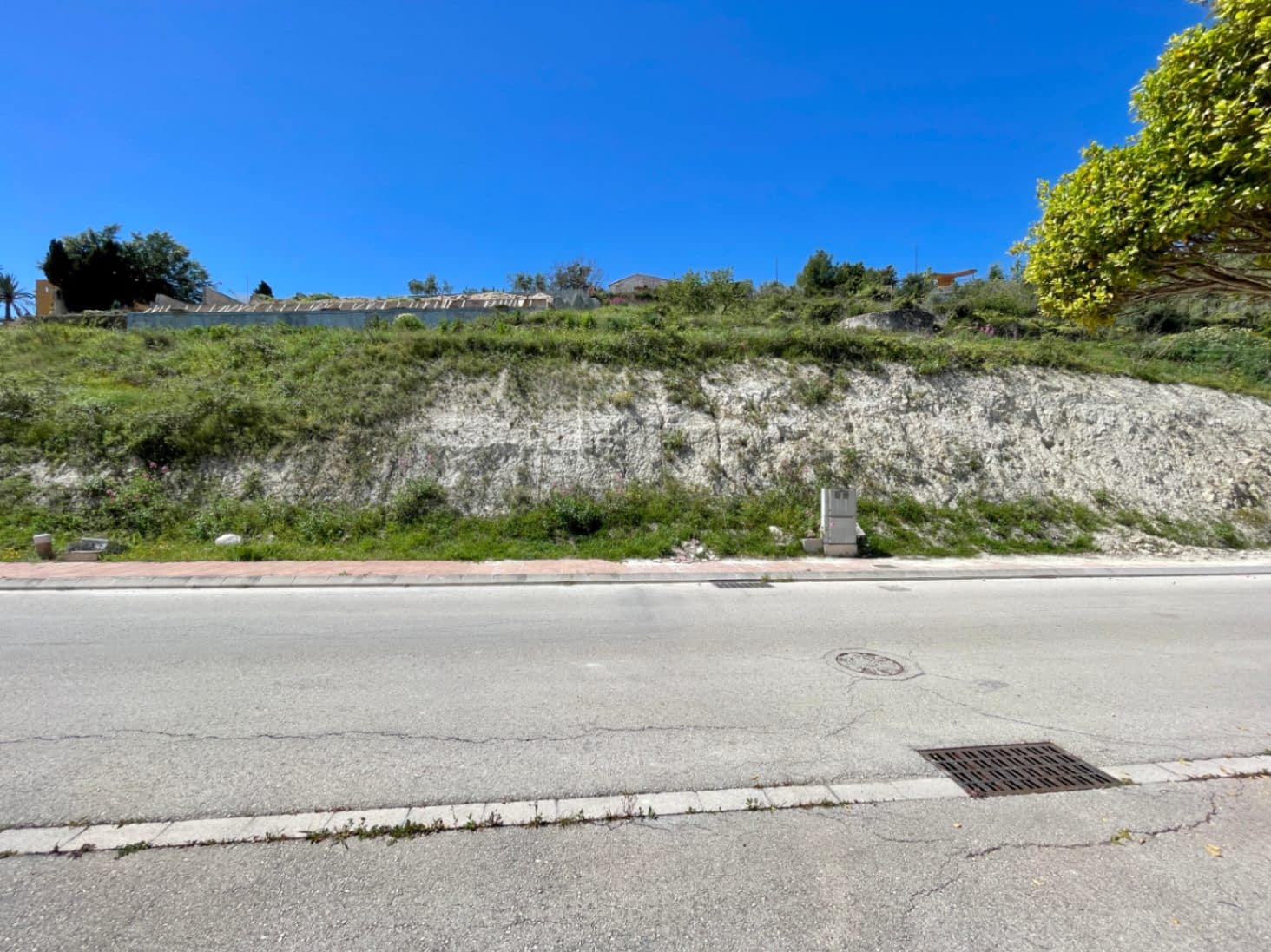 Building Plot for sale in Benissa - € 130,000 (Ref: 9781409)