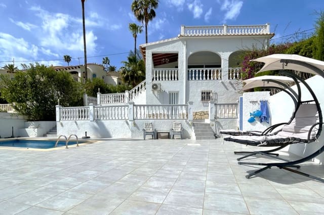 4 quarto Moradia para venda em Benissa com piscina garagem - 550 000 € (Ref: 9795525)