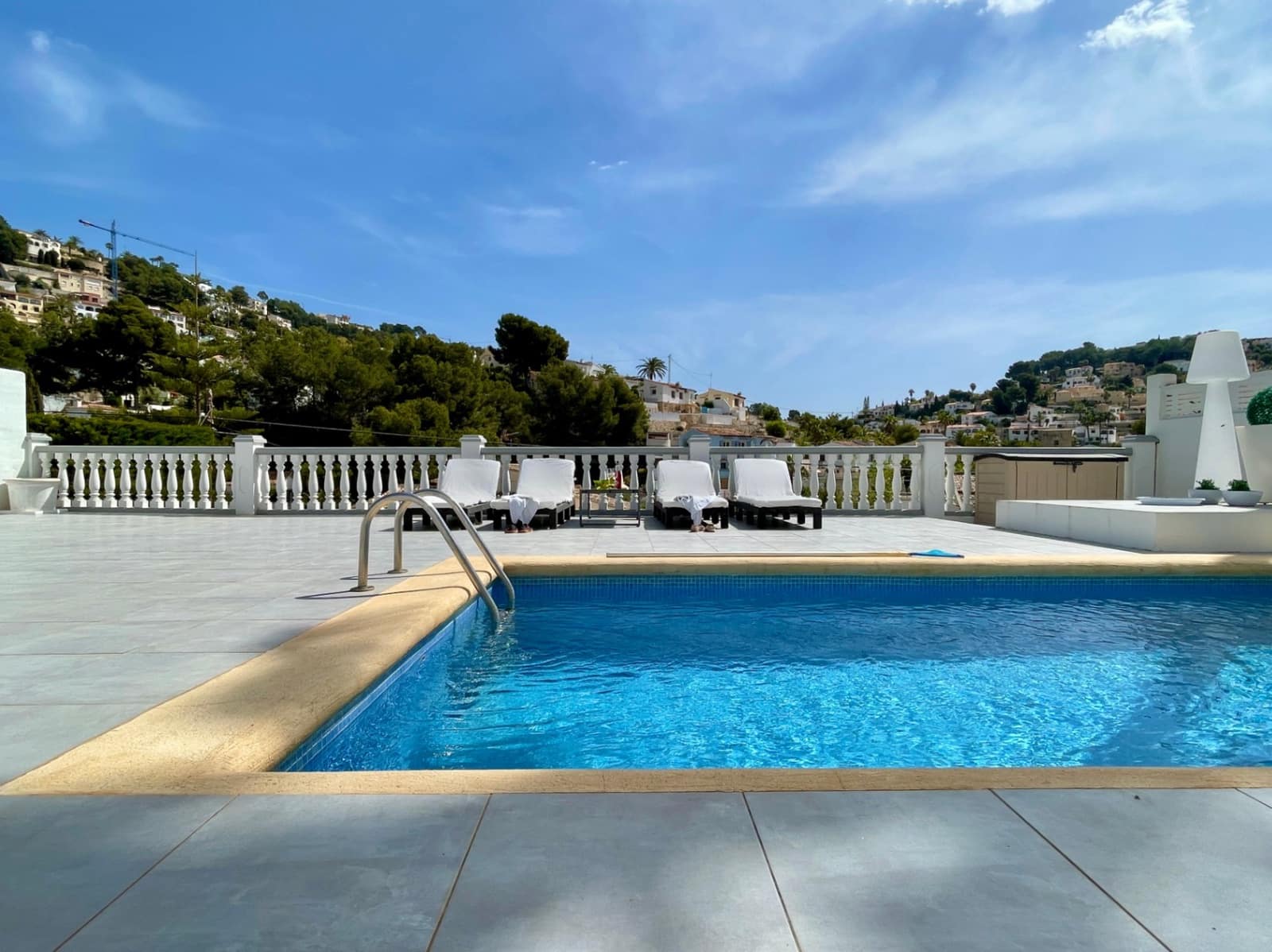 4 quarto Moradia para venda em Benissa com piscina garagem - 550 000 € (Ref: 9795525)