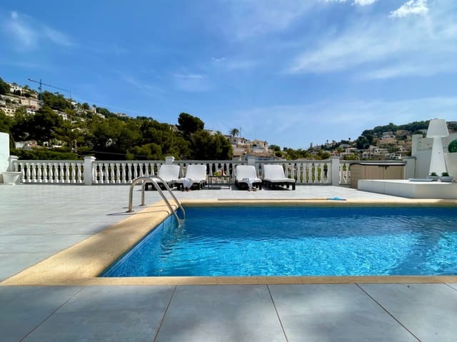 4 quarto Moradia para venda em Benissa com piscina garagem - 550 000 € (Ref: 9795525)