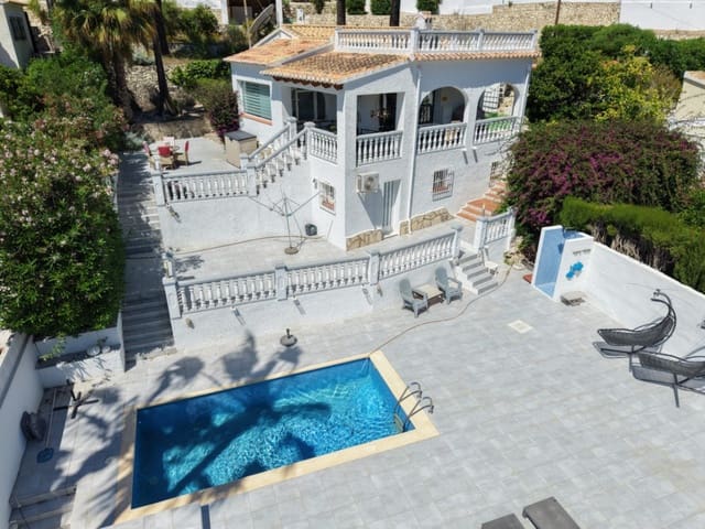 4 soverom Villa til salgs i Benissa med svømmebasseng garasje - € 550 000 (Ref: 9795525)