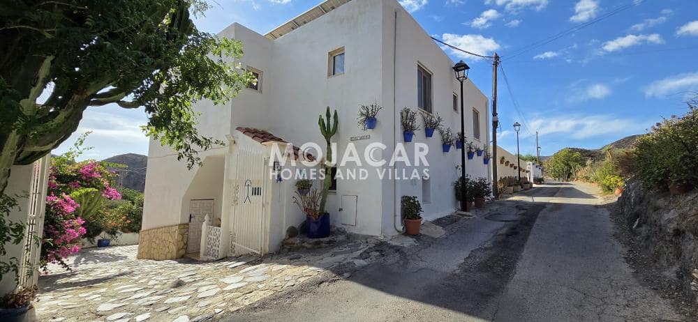 4 bedroom Villa for sale in Mojacar with pool garage - € 349,950 (Ref: 10078826)