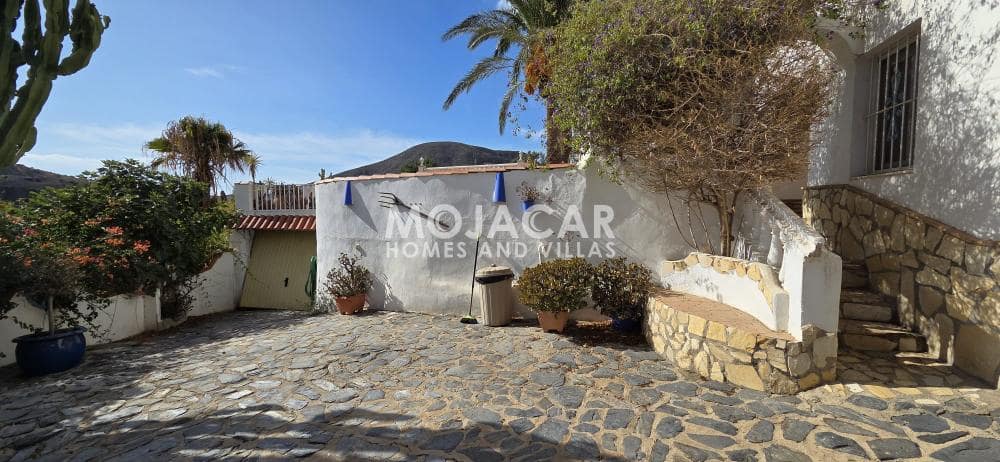 4 bedroom Villa for sale in Mojacar with pool garage - € 349,950 (Ref: 10078826)