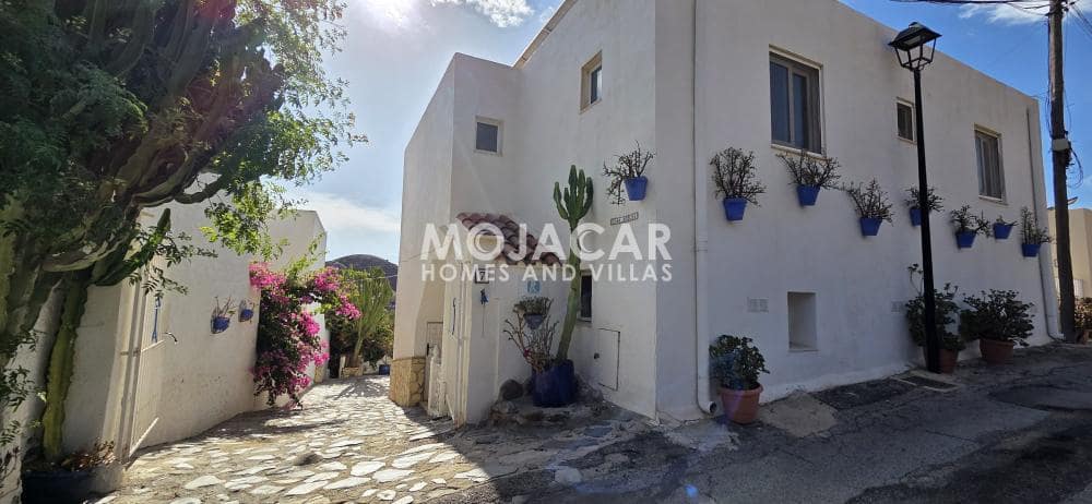 4 bedroom Villa for sale in Mojacar with pool garage - € 349,950 (Ref: 10078826)
