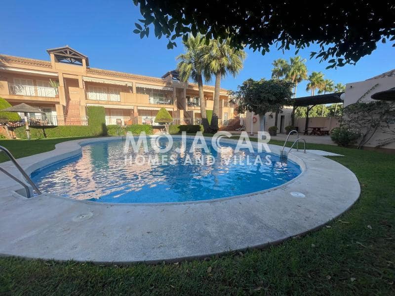 2 slaapkamer Strandappartement te koop in Mojacar met zwembad garage - € 195.000 (Ref: 10078908)