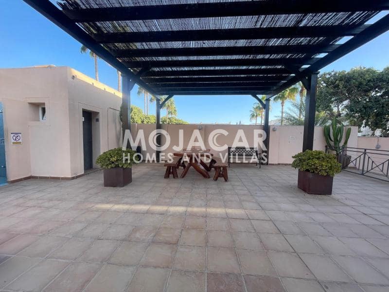 2 slaapkamer Strandappartement te koop in Mojacar met zwembad garage - € 195.000 (Ref: 10078908)