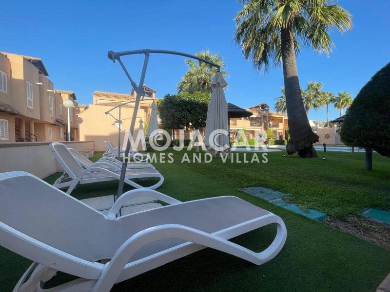 2 slaapkamer Strandappartement te koop in Mojacar met zwembad garage - € 195.000 (Ref: 10078908)