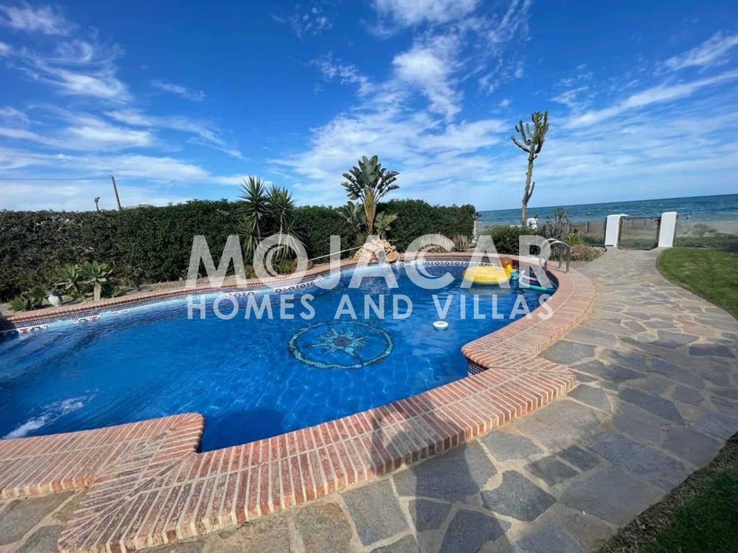 5 chambre Villa/Maison à vendre à Vera avec piscine garage - 1 100 000 € (Ref: 8863078)